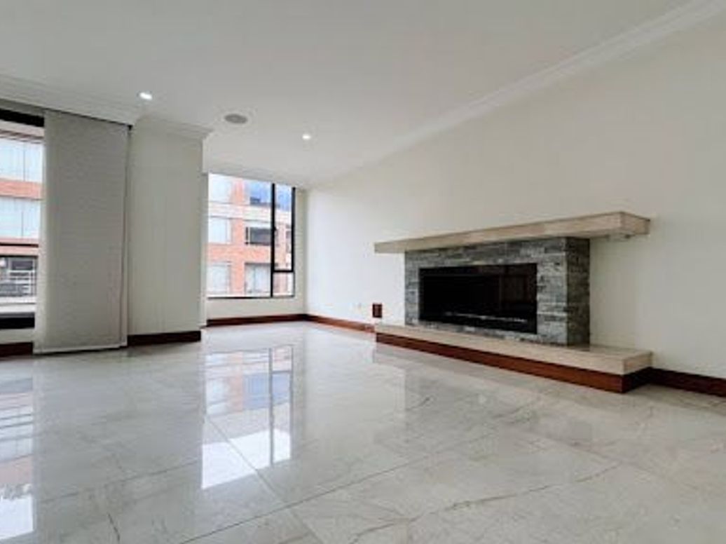 Apartamento de 3 alcobas en venta en San Patricio, Bogotá, 240 m² · foto 9 de 20