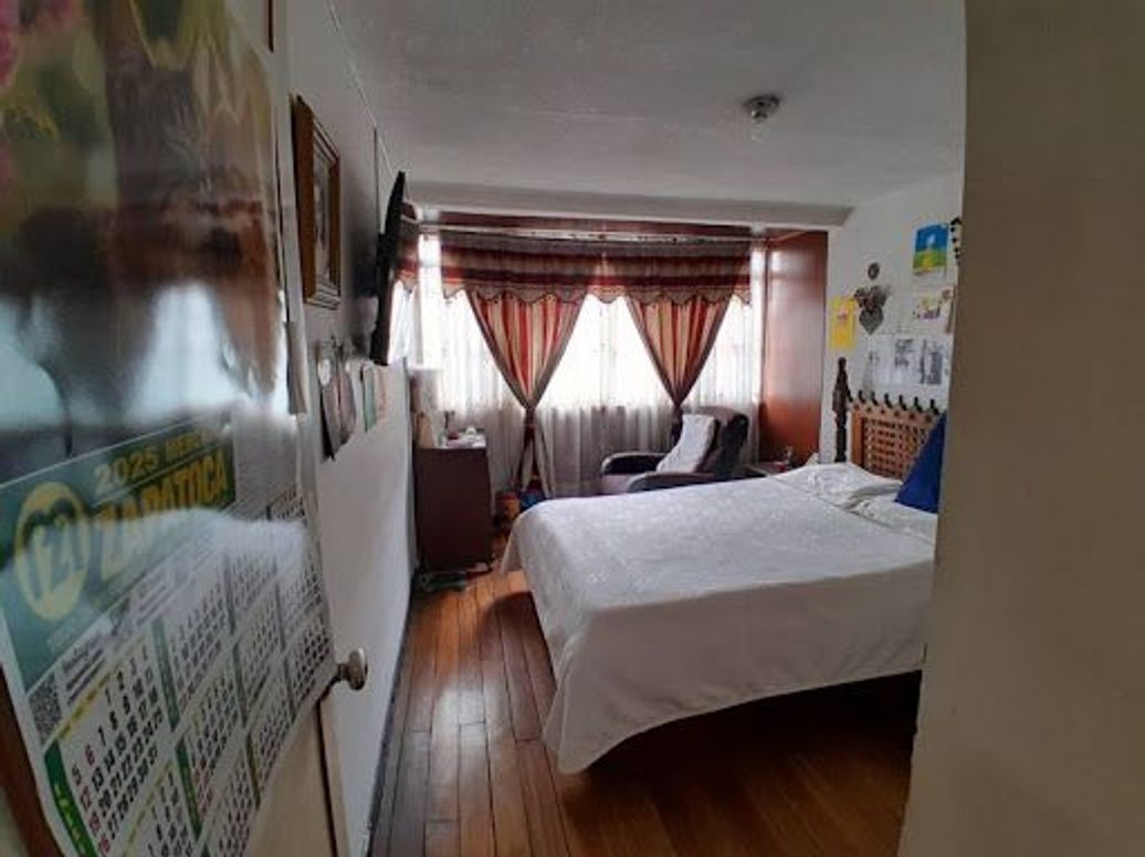 Casa de 5 alcobas en venta en San Fernando, Bogotá, 115 m² · foto 17 de 20