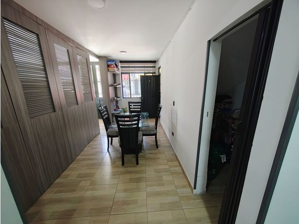 Casa de 6 alcobas en venta en Brasilia, Bogotá, 144 m² · foto 12 de 20