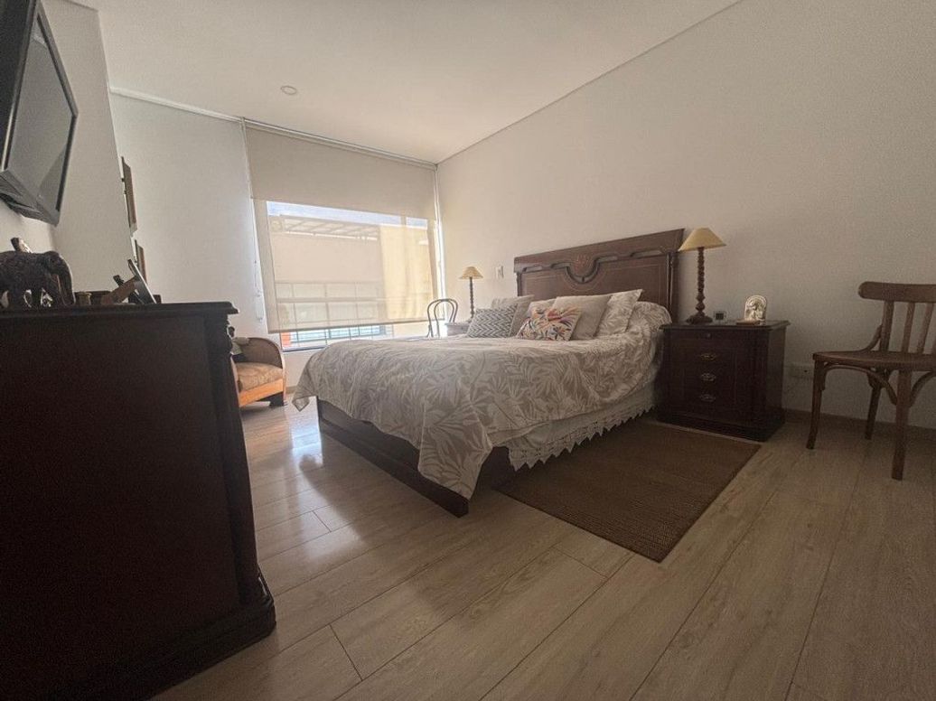 Apartamento de 3 alcobas en arriendo en Los Cedros Oriental, Bogotá, 152 m² · foto 8 de 20