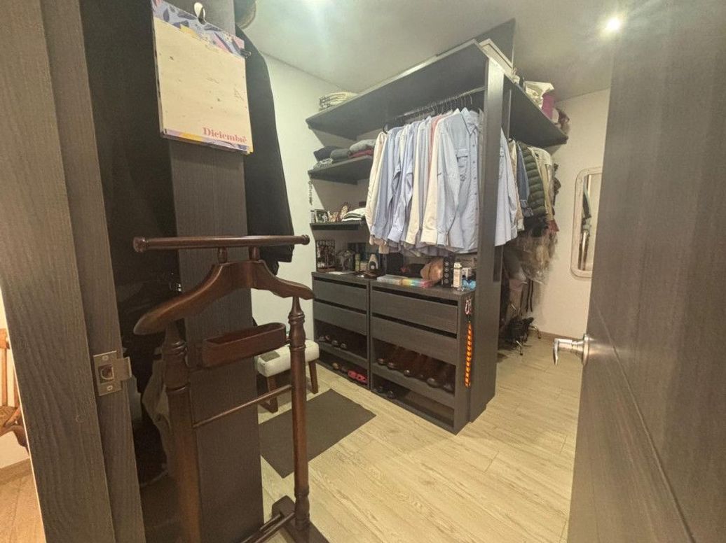 Apartamento de 3 alcobas en arriendo en Los Cedros Oriental, Bogotá, 152 m² · foto 9 de 20