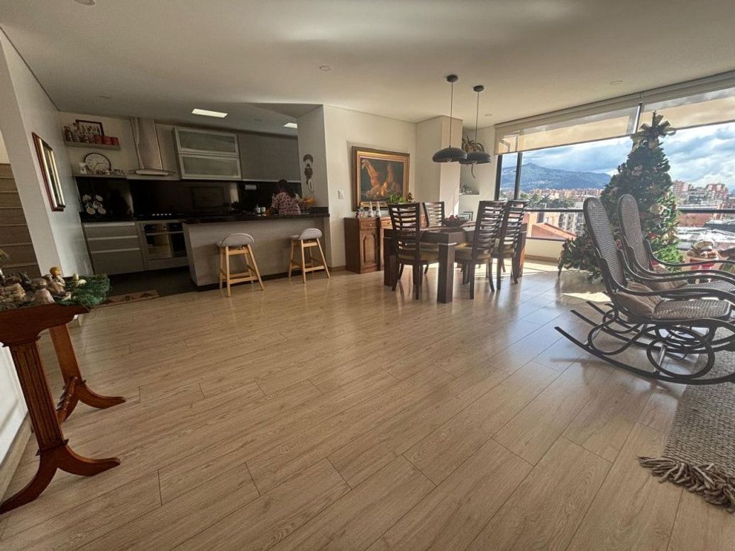 Apartamento de 3 alcobas en arriendo en Los Cedros Oriental, Bogotá, 152 m² · foto 12 de 20