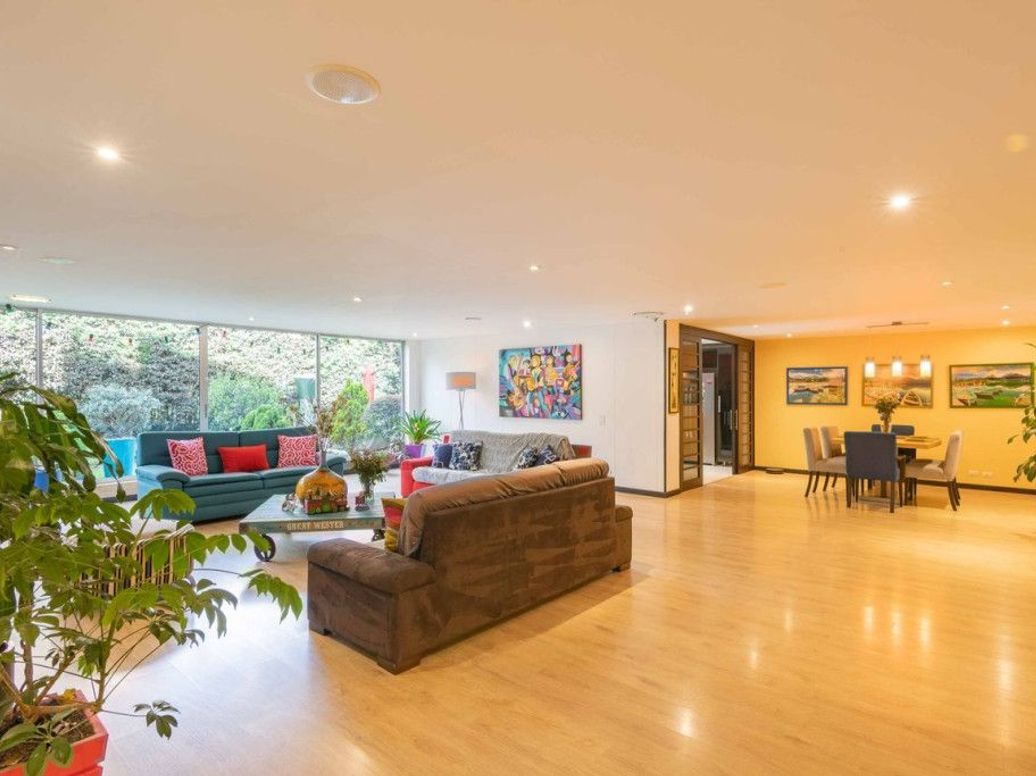 Apartamento de 4 alcobas en venta en Casa Blanca Suba, Bogotá, 266 m² · foto 2 de 20