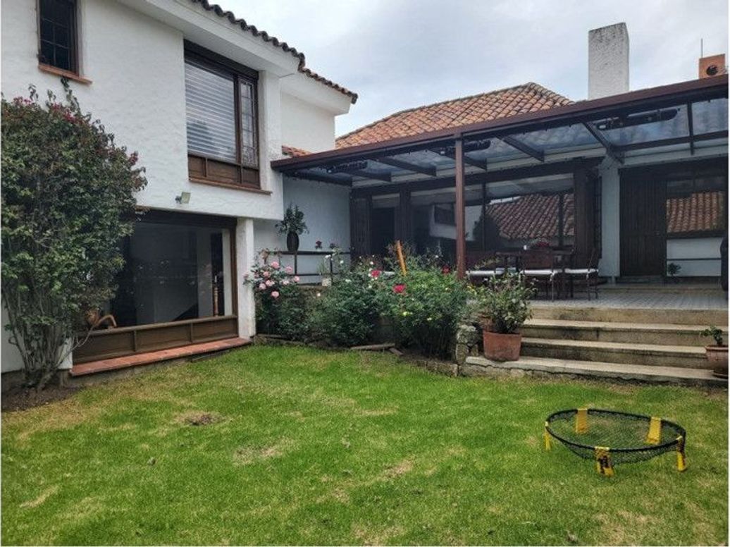 Casa de 4 alcobas en venta en Santa Ana Oriental, Bogotá, 907 m² · foto 10 de 20