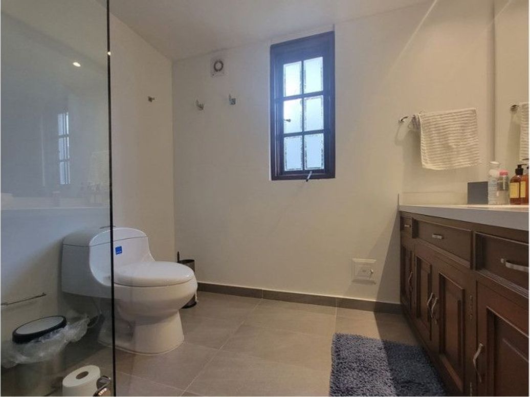 Casa de 4 alcobas en venta en Santa Ana Oriental, Bogotá, 907 m² · foto 16 de 20