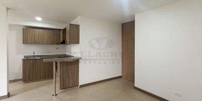 Te invitamos a conocer apartamento en el municipio de Itagüí,  cuenta con un área de 75 mts aproximados,  este cómodo apartamento consta de sala comedor, 3 alcobas con 3 clósets, 2 baños cabinados, zona de ropas, cocina integral con red de gas y balcón. Además, cuentas con parqueadero, ascensor y portería 24 horas, para brindarte un servicio seguro. Para tu bienestar, el conjunto ofrece piscina, turco, sauna, calentador, gimnasio, cancha y juegos infantiles.