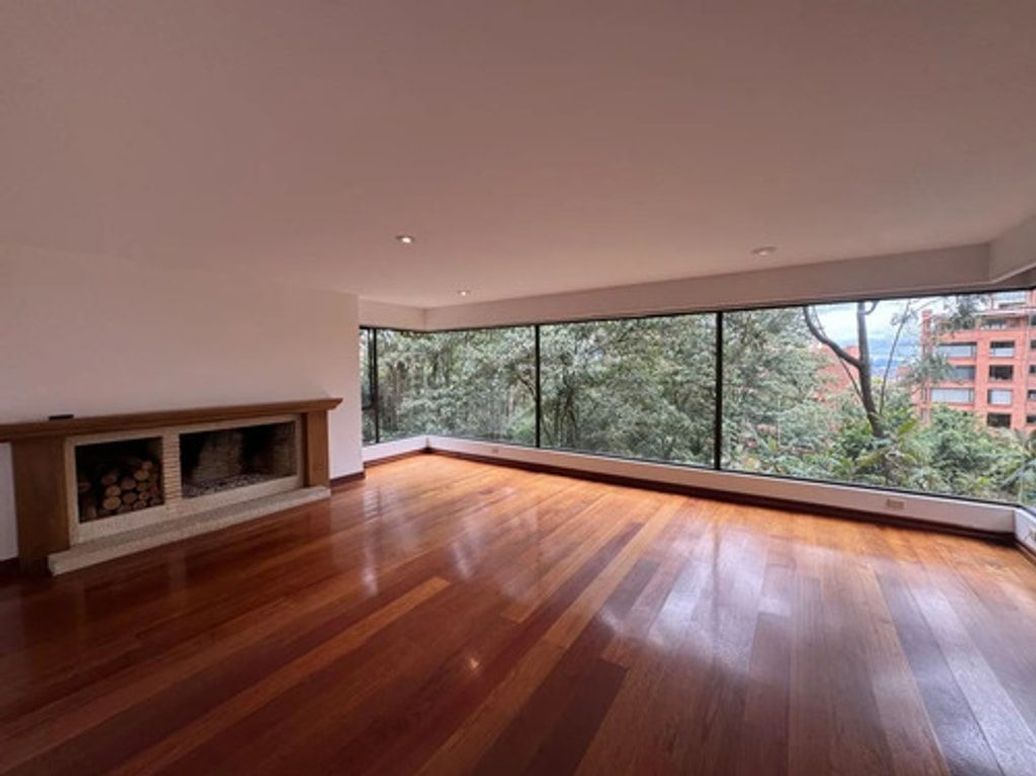 Apartamento de 4 alcobas en venta en Bellavista, Bogotá, 301 m² · foto 3 de 11