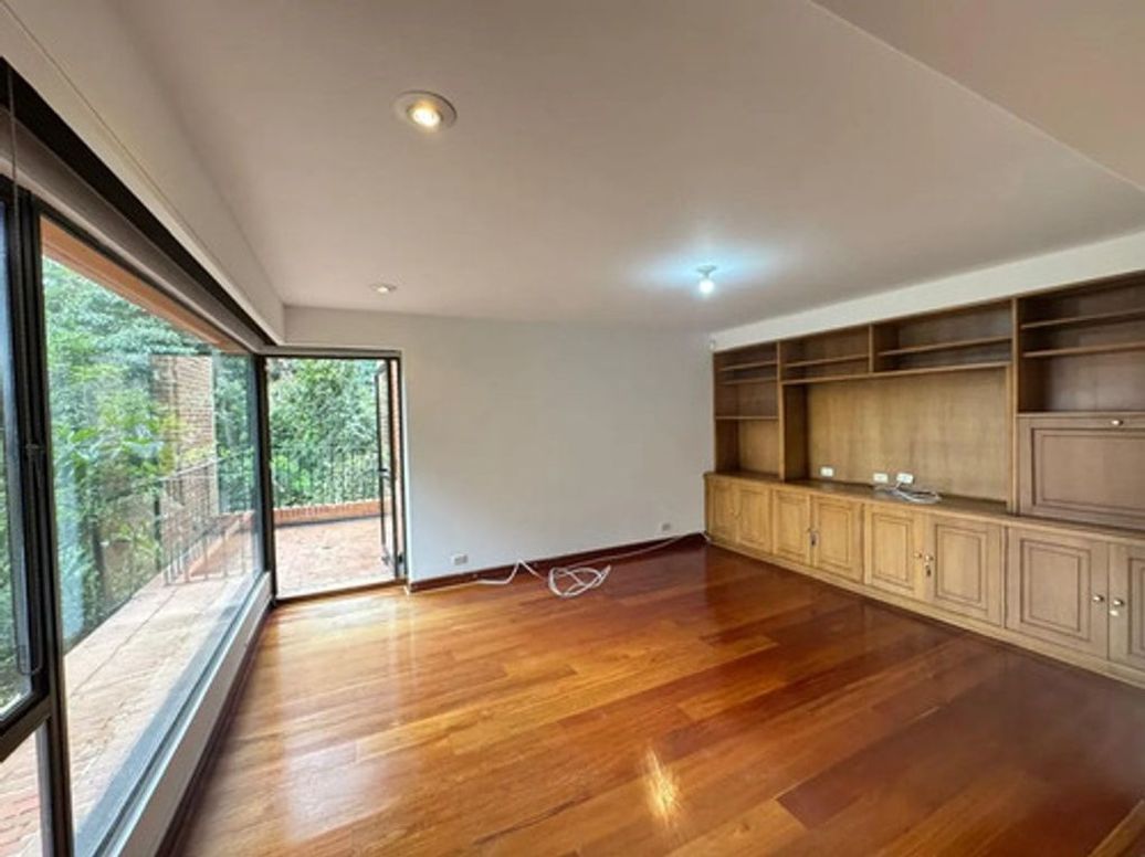 Apartamento de 4 alcobas en venta en Bellavista, Bogotá, 301 m² · foto 11 de 11