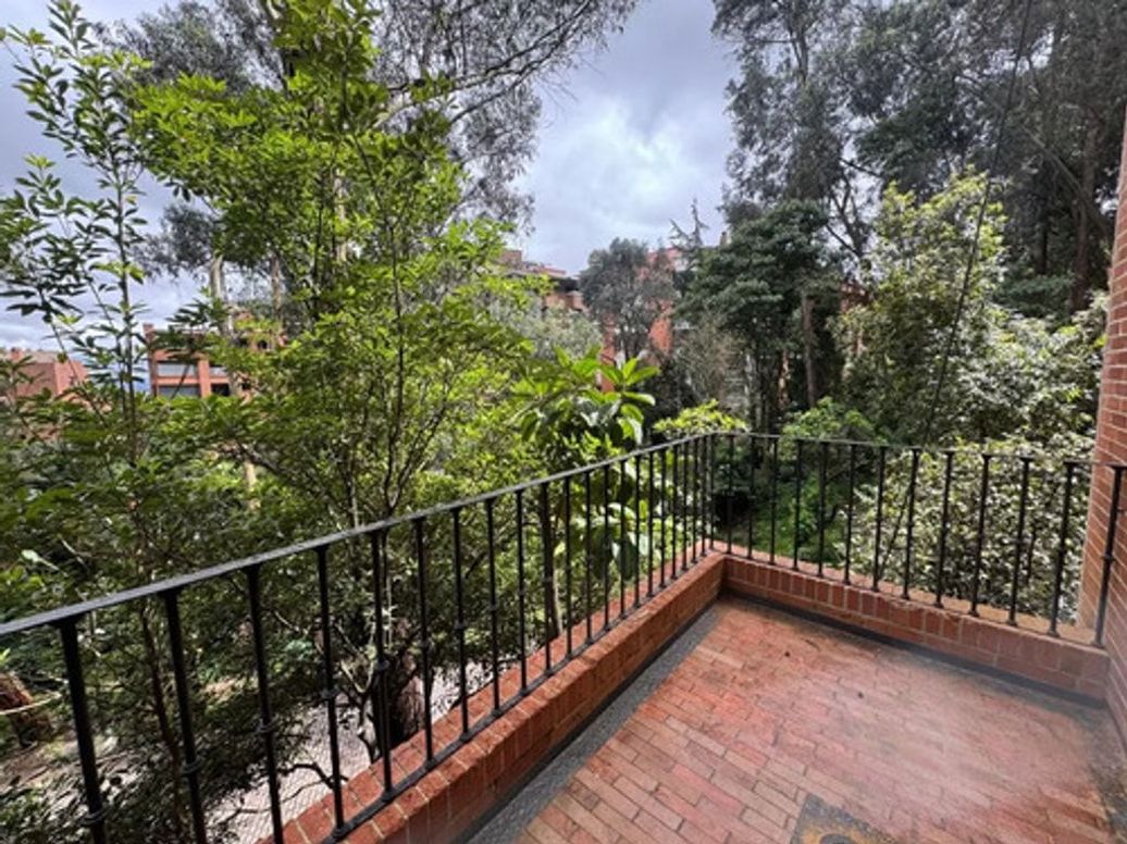 Apartamento de 4 alcobas en venta en Bellavista, Bogotá, 301 m² · foto 5 de 11