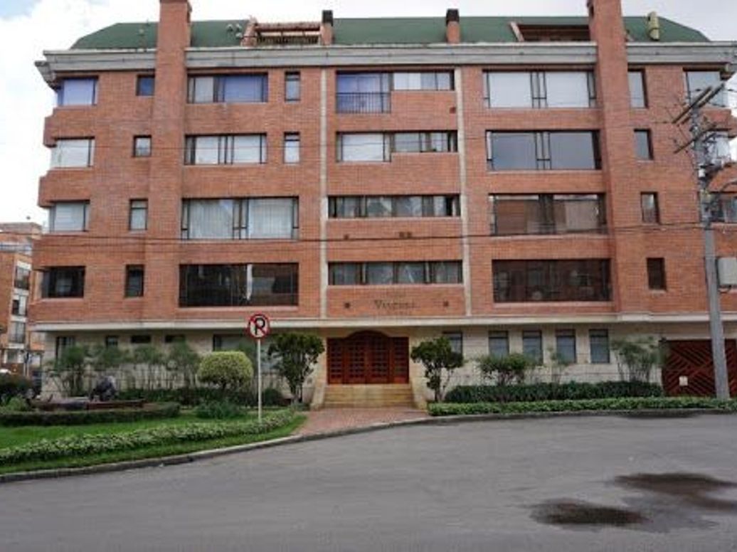 Apartamento de 4 alcobas en venta en Chicó Norte 2, Bogotá, 396 m² · foto 9 de 9