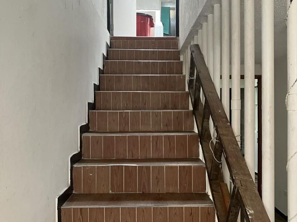 Casa de 6 alcobas en venta en Policarpa Salavarreta, Bogotá, 173 m² · foto 11 de 20