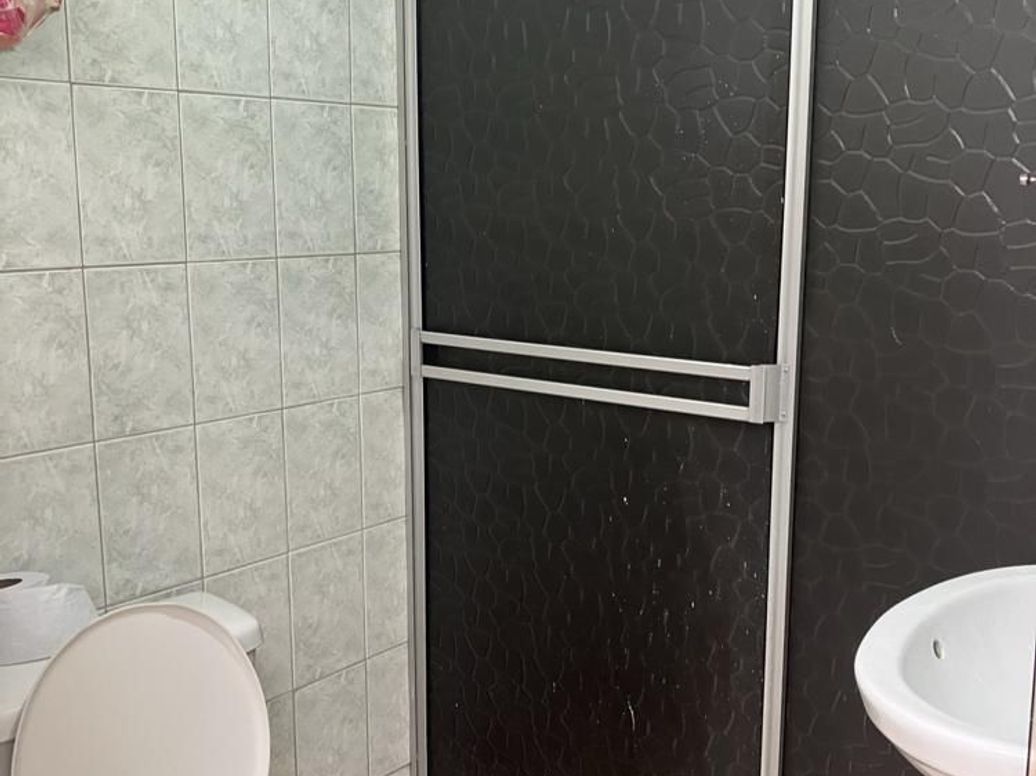 Casa de 6 alcobas en venta en Policarpa Salavarreta, Bogotá, 173 m² · foto 20 de 20