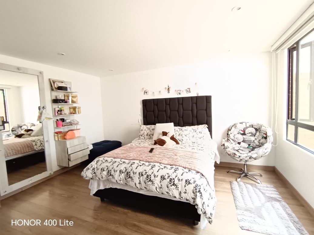 Apartamento de 3 alcobas en venta en Cjr Portus, Bogotá, 107 m² · foto 6 de 17