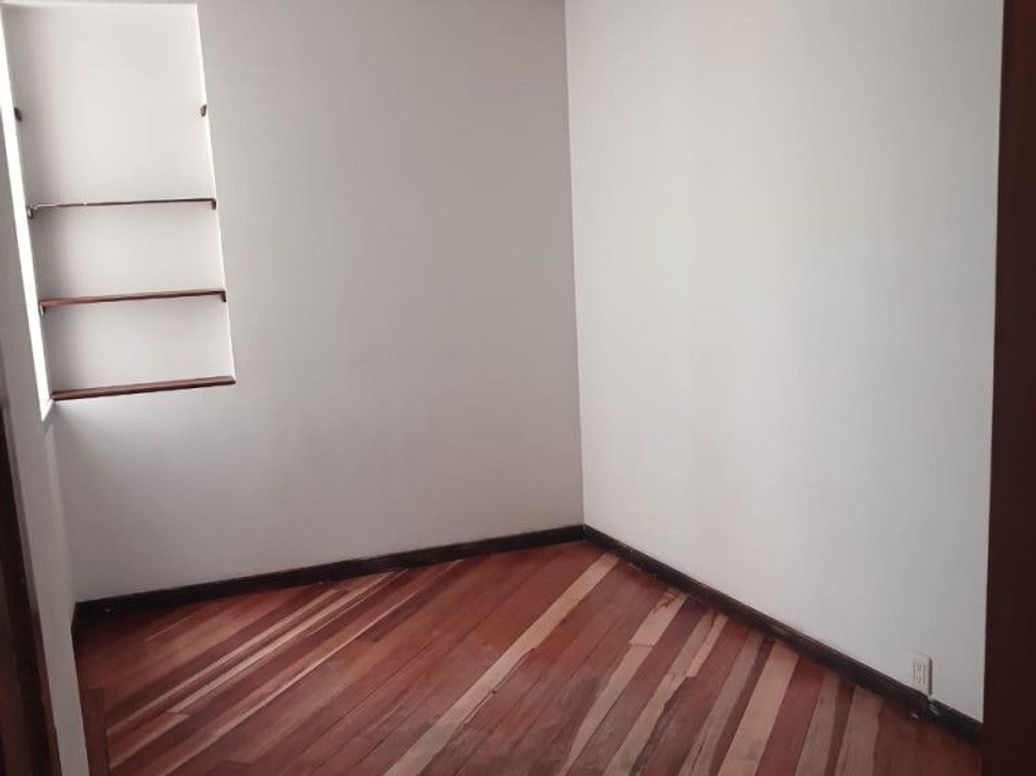 Apartaestudio en venta en Eduardo Santos, Bogotá, 46 m² · foto 8 de 9