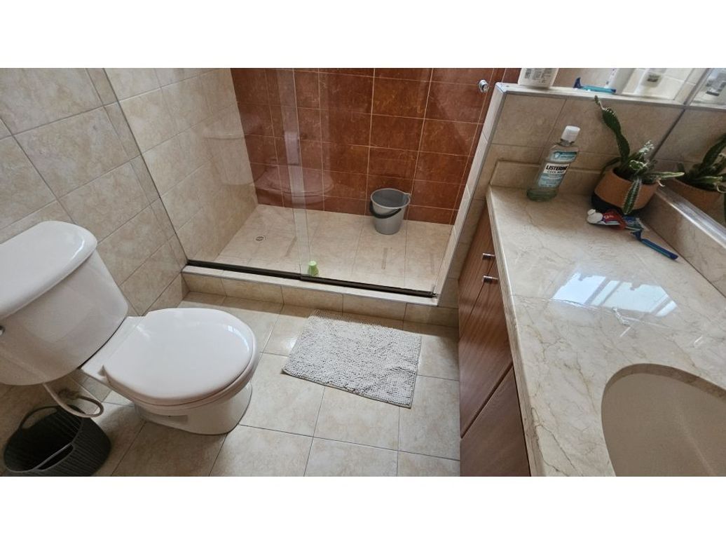 Casa de 5 alcobas en venta en Iberia, Bogotá, 178 m² · foto 16 de 20