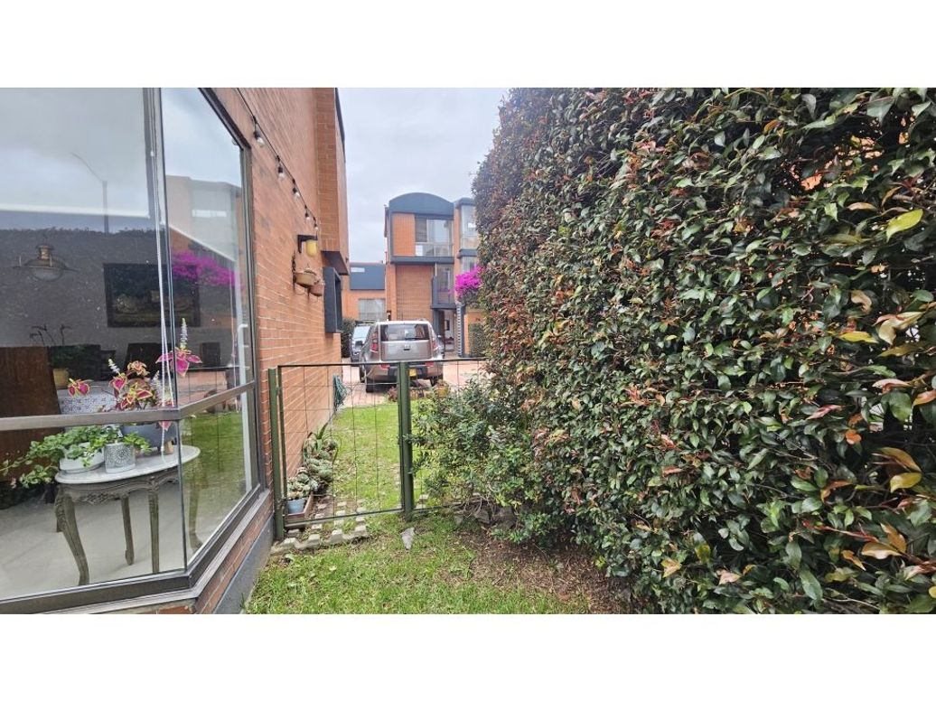 Casa de 5 alcobas en venta en Iberia, Bogotá, 178 m² · foto 8 de 20