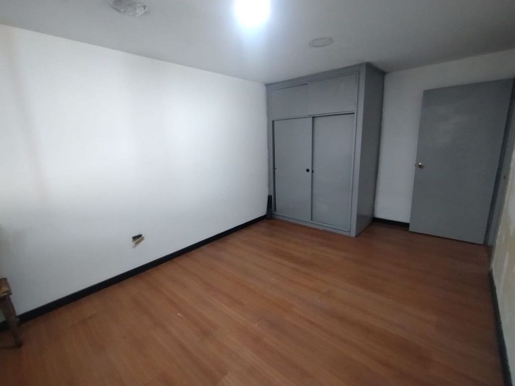Casa de 7 alcobas en venta en La Esperanza, Bogotá, 375 m² · foto 19 de 20