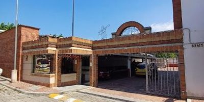 SE ARRIENDA APARTAMENTO DE TRES HABITACIONES EN CONUCOS, PISO ALTO, CONJUNTO CERRADO, CON BUENA ILUMINACION Y BUENA DISTRIBUCION, AGENDA TU CITA SIN COSTO. DISPONIBLE A PARTIR DEL 25 DE ENERO.