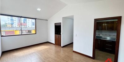-Distribución:
Sala comedor
Cocina integral
3 habitaciones con clóset
Baño social
Zona de ropas

-Nivel 4 sin ascensor
-El conjunto cuenta con portería y vigilancia 24 horas
-Parqueadero comunitario
-Cerca a vías principales, transporte público, centros de salud, centros comerciales, minimercados, restaurantes, parques, iglesias, universidades, colegios
-Documentos al día, listo para escriturar
