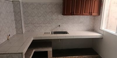 Casa Segundo piso en venta en Robledo.
Asesor: Alejandro Loaiza 3104257516