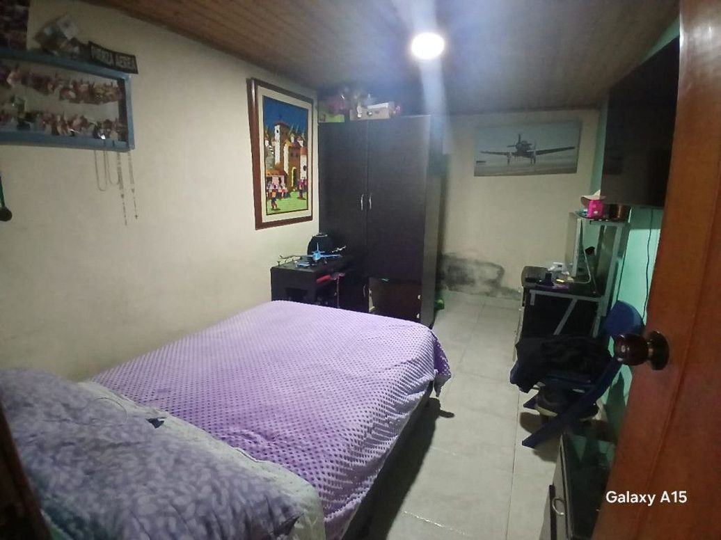 Casa de 6 alcobas en venta en La Paz, Bogotá, 308 m² · foto 3 de 15