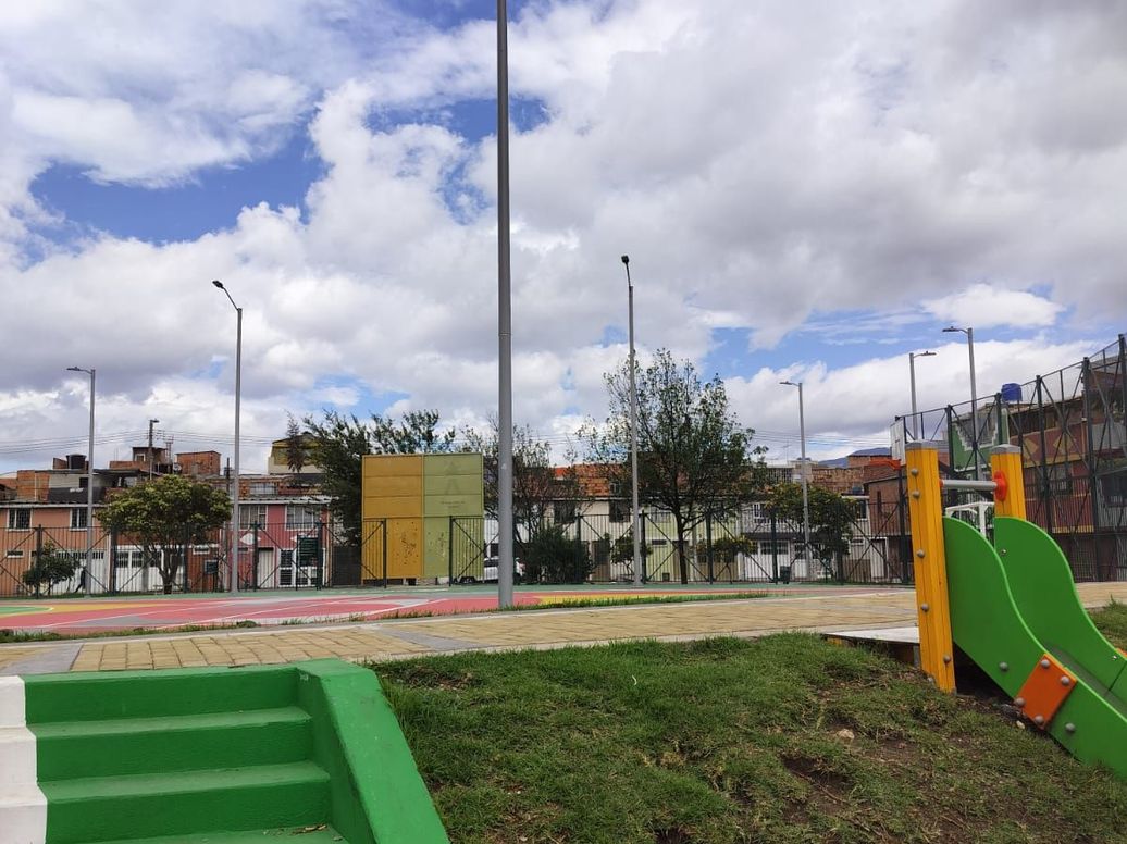Casa de 4 alcobas en venta en Laguneta, Bogotá, 80 m² · foto 4 de 20