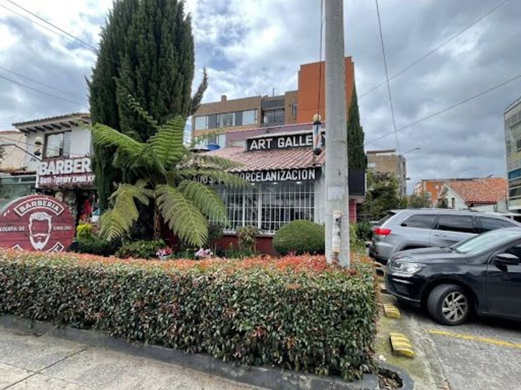 Casa de 5 alcobas en venta en Santa Paula, Bogotá, 418 m² · foto 6 de 19