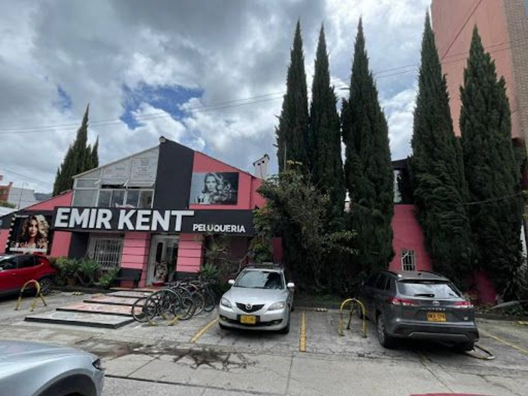 Casa de 5 alcobas en venta en Santa Paula, Bogotá, 418 m² · foto 5 de 19