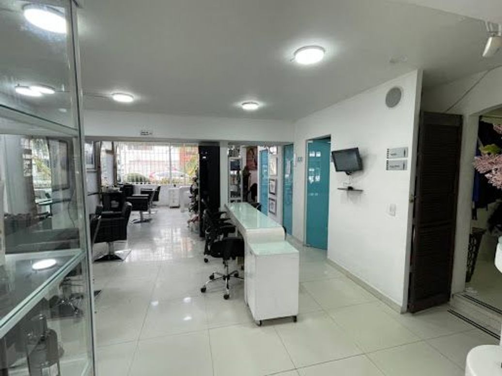 Casa de 5 alcobas en venta en Santa Paula, Bogotá, 418 m² · foto 10 de 19