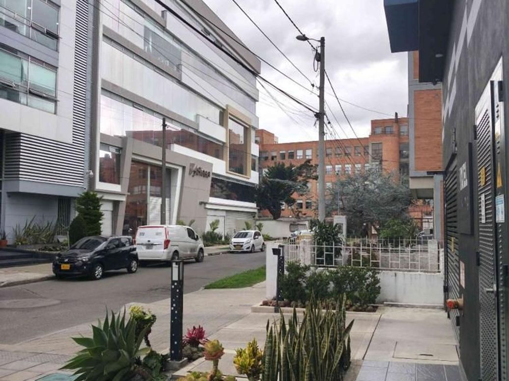 Apartamento de 1 alcoba en venta en La Castellana, Bogotá, 15 m² · foto 2 de 20
