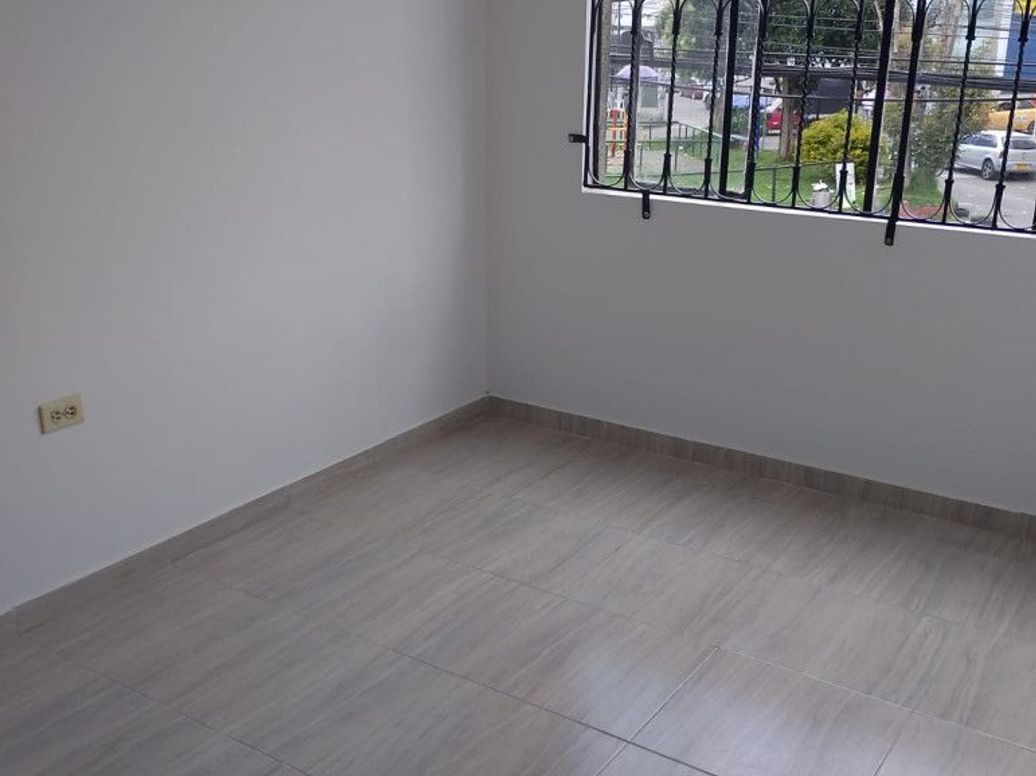 Casa de 16 alcobas en venta en Libertador, Bogotá, 420 m² · foto 7 de 20
