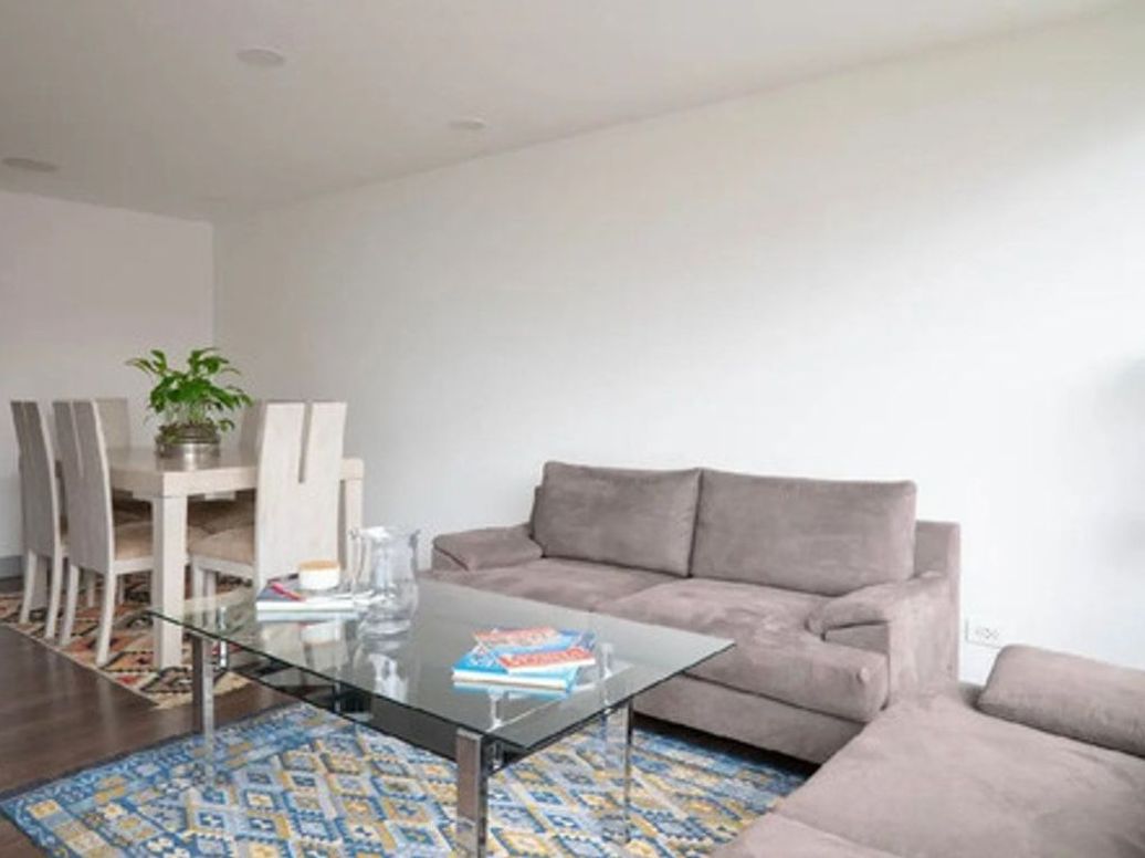 Apartamento de 3 alcobas en venta en Chicó Reservado, Bogotá, 227 m² · foto 6 de 12