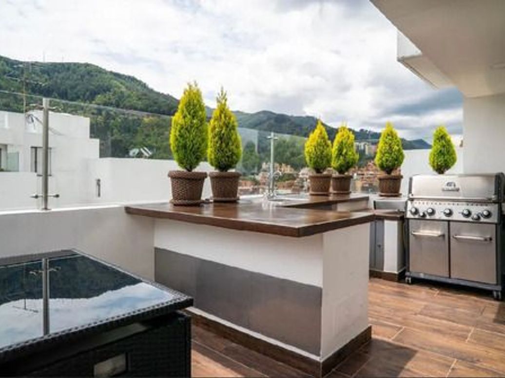 Apartamento de 3 alcobas en arriendo en Chicó Reservado, Bogotá, 227 m² · foto 11 de 12