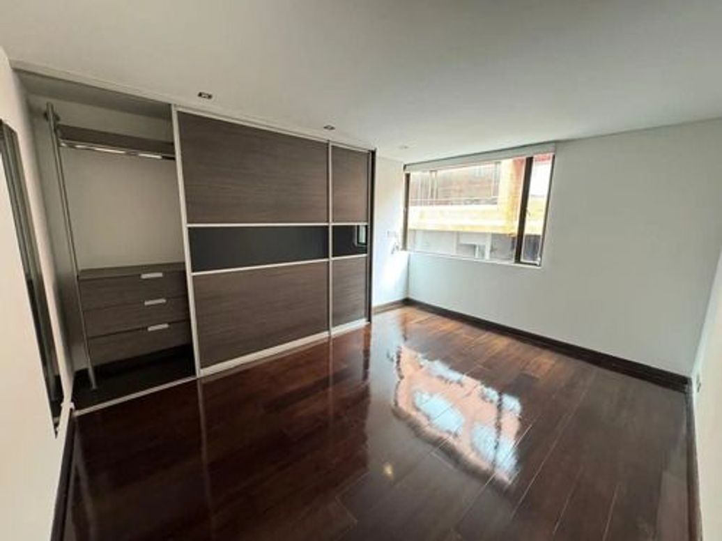 Apartamento de 2 alcobas en venta en Bellavista, Bogotá, 128 m² · foto 5 de 12