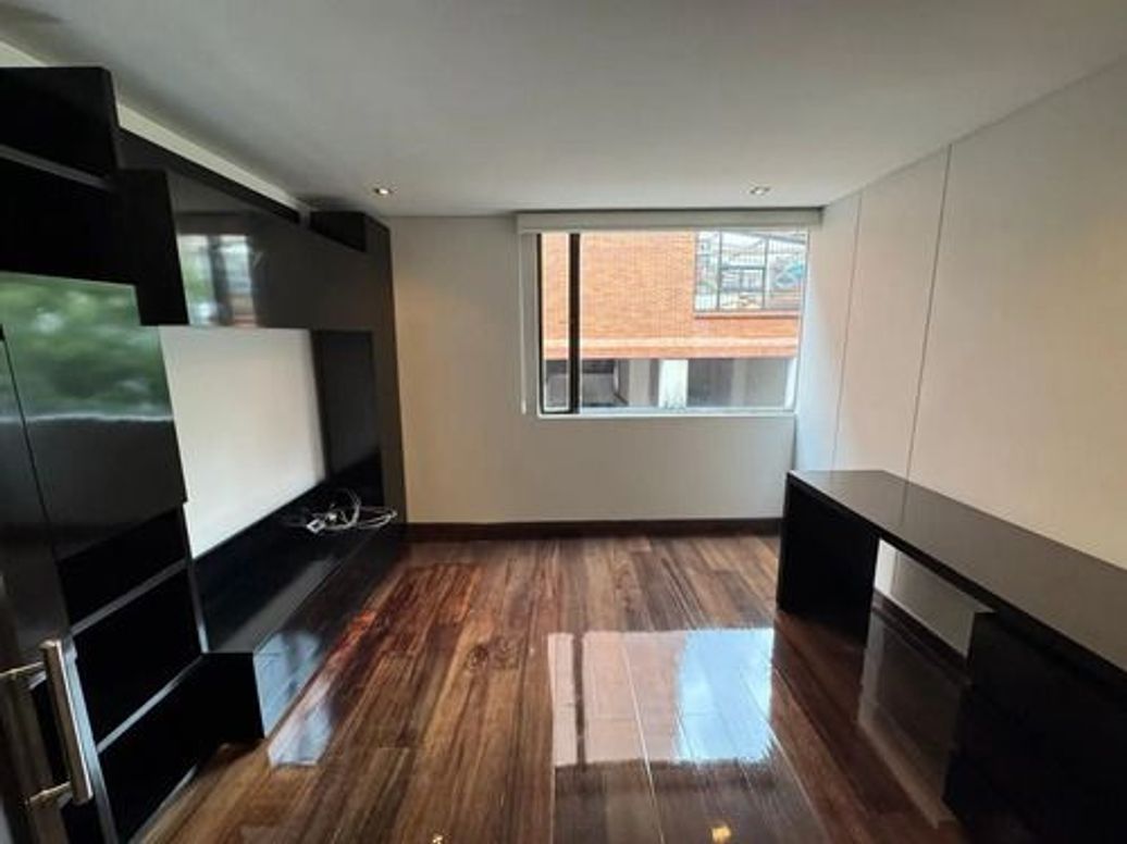 Apartamento de 2 alcobas en venta en Bellavista, Bogotá, 128 m² · foto 4 de 12