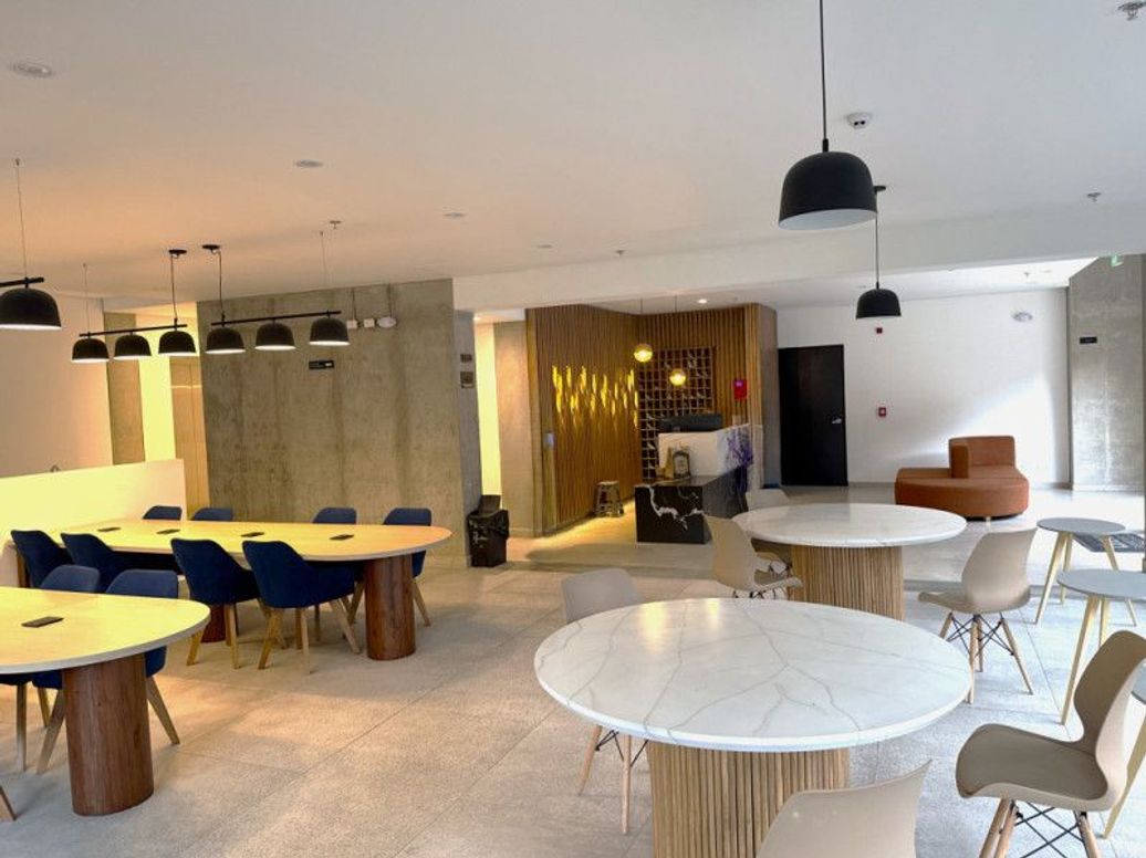 Apartaestudio en venta en Chicó Norte, Bogotá, 30 m² · foto 8 de 17