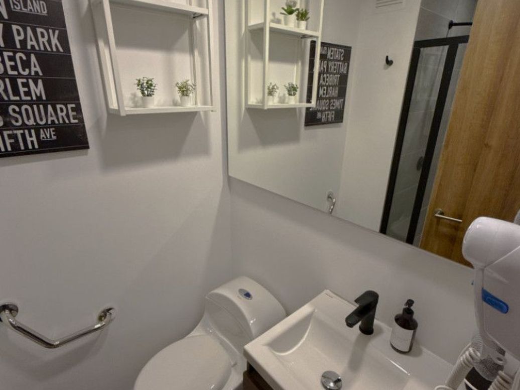 Apartaestudio en venta en Chicó Norte, Bogotá, 30 m² · foto 7 de 17
