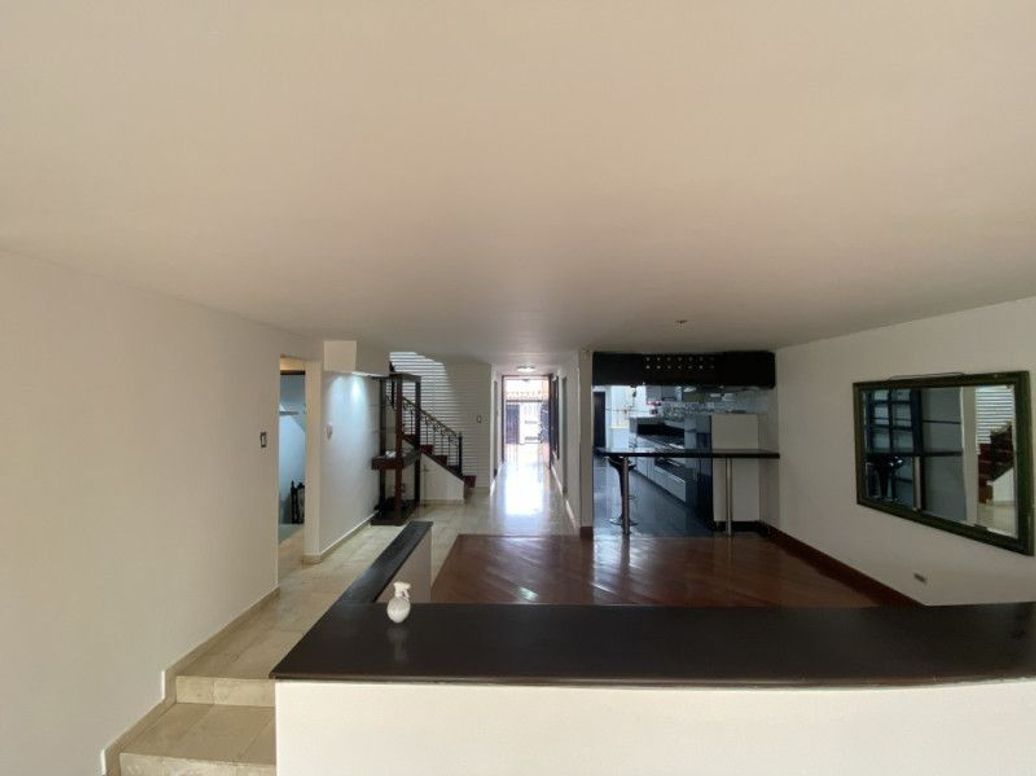 Casa de 3 alcobas en arriendo en Molinos Norte, Bogotá, 240 m² · foto 7 de 20