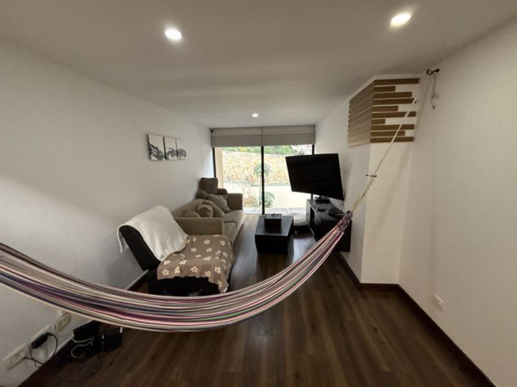 Casa de 4 alcobas en venta en Cedro Salazar, Bogotá, 283 m² · foto 18 de 20