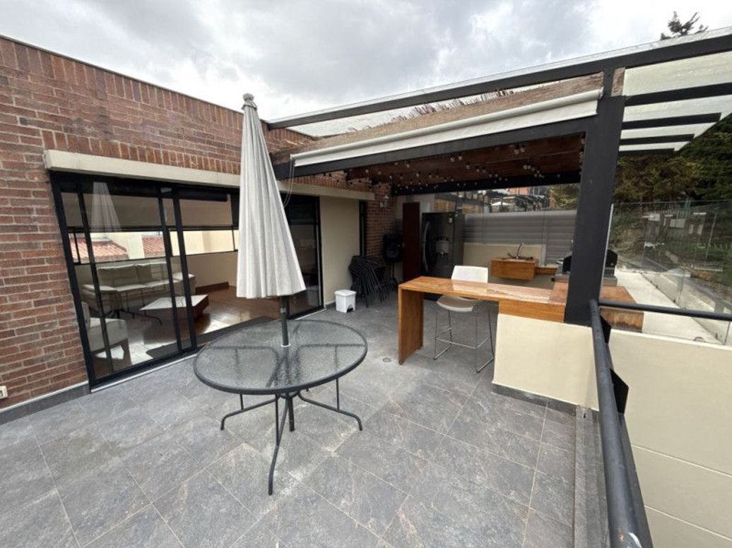 Casa de 4 alcobas en venta en Cedro Salazar, Bogotá, 283 m² · foto 8 de 20