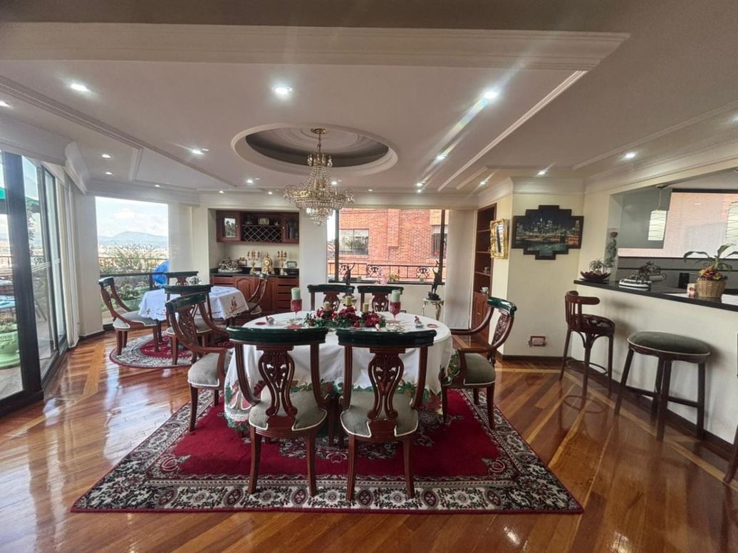 Apartamento de 4 alcobas en venta en Bosque De Pinos, Bogotá, 297 m² · foto 8 de 20
