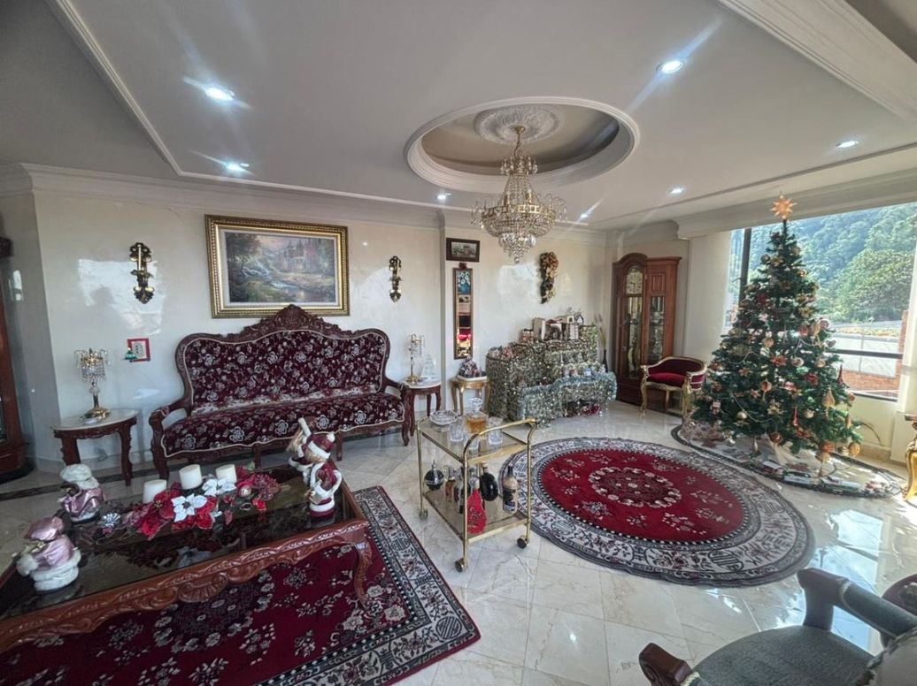 Apartamento de 4 alcobas en venta en Bosque De Pinos, Bogotá, 297 m² · foto 3 de 20