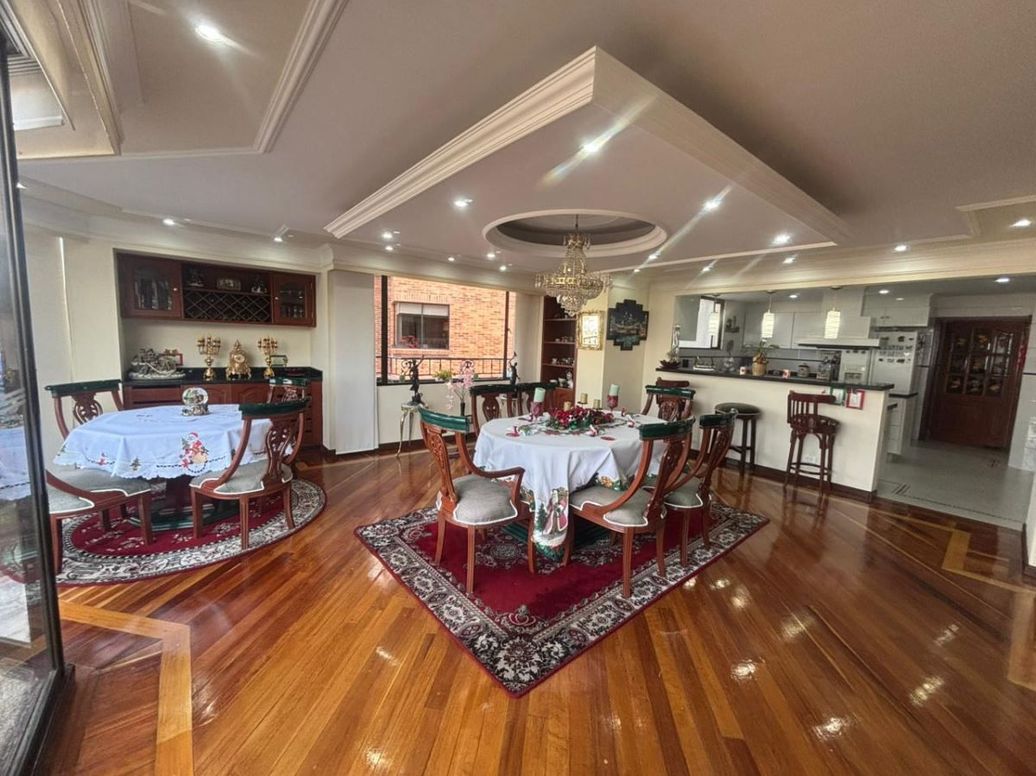 Apartamento de 4 alcobas en venta en Bosque De Pinos, Bogotá, 297 m² · foto 9 de 20