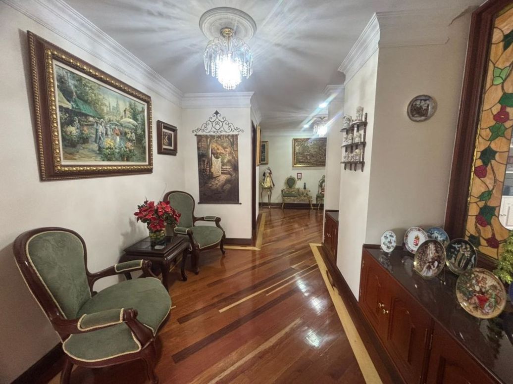 Apartamento de 4 alcobas en venta en Bosque De Pinos, Bogotá, 297 m² · foto 17 de 20