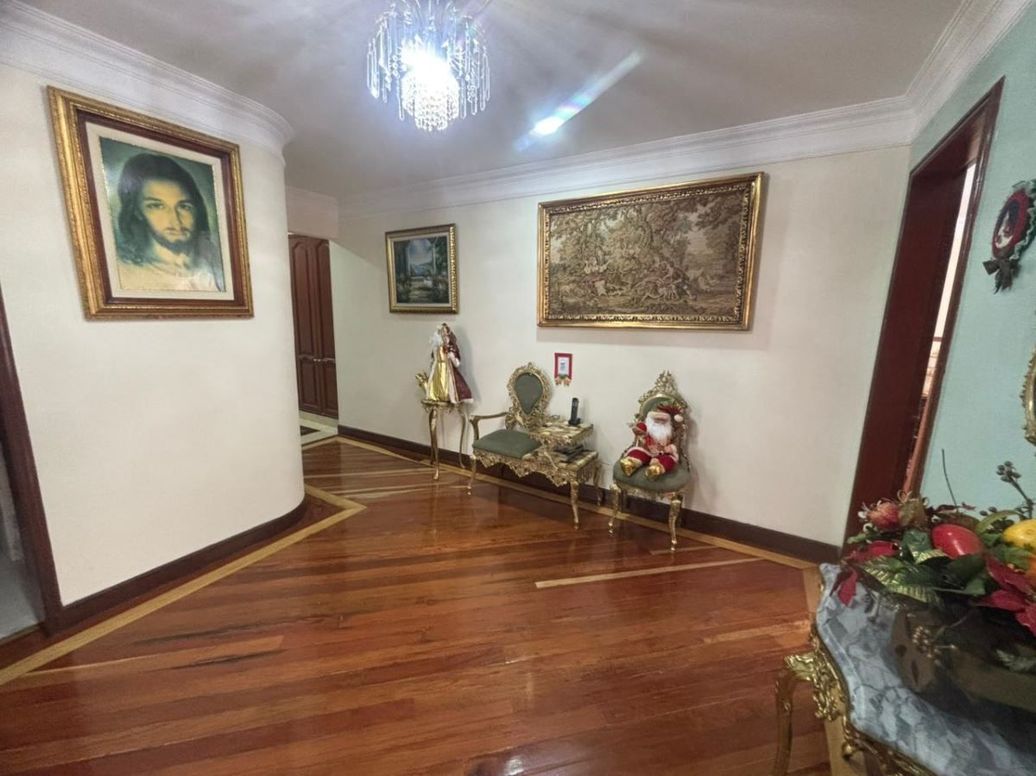 Apartamento de 4 alcobas en venta en Bosque De Pinos, Bogotá, 297 m² · foto 5 de 20