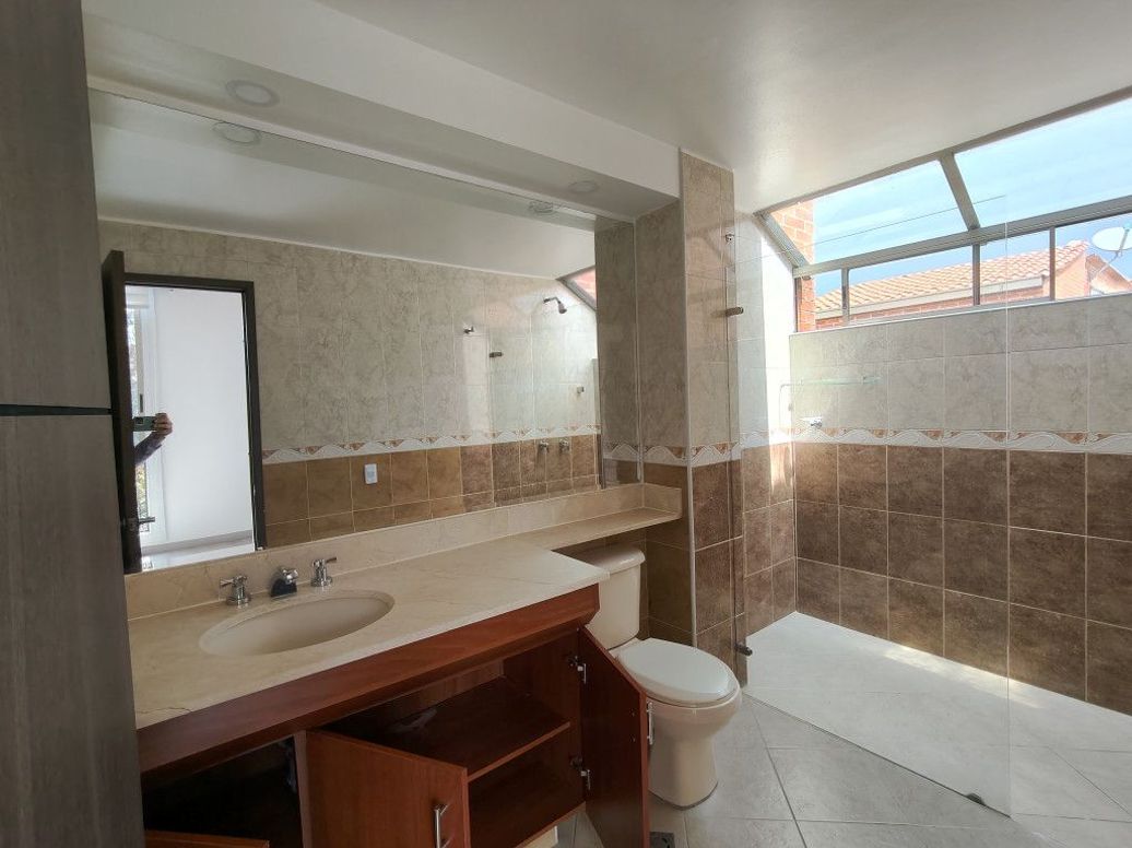 Casa en arriendo en Cr Jardines De Gratamira, Bogotá · foto 15 de 20