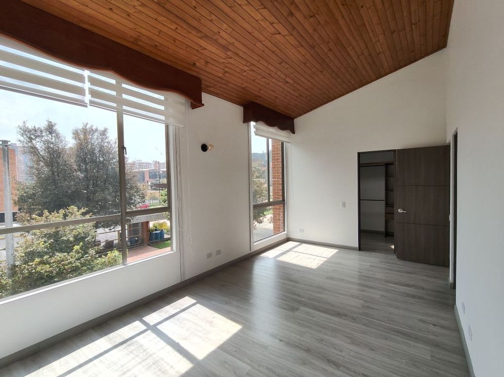 Casa en arriendo en Cr Jardines De Gratamira, Bogotá · foto 16 de 20