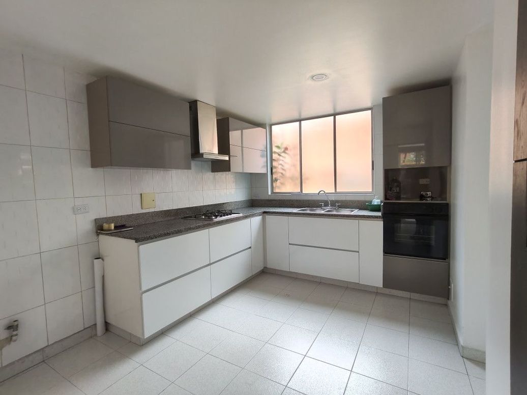 Casa en arriendo en Cr Jardines De Gratamira, Bogotá · foto 8 de 20
