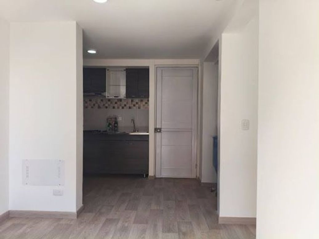 Apartamento de 2 alcobas en venta en El Tintal, Bogotá, 38 m² · foto 3 de 20