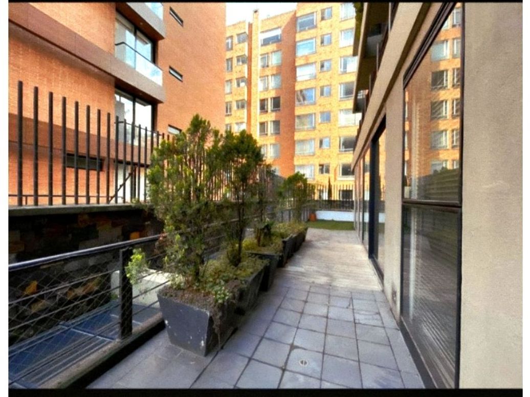 Apartamento de 3 alcobas en venta en Chico, Bogotá, 337 m² · foto 4 de 15